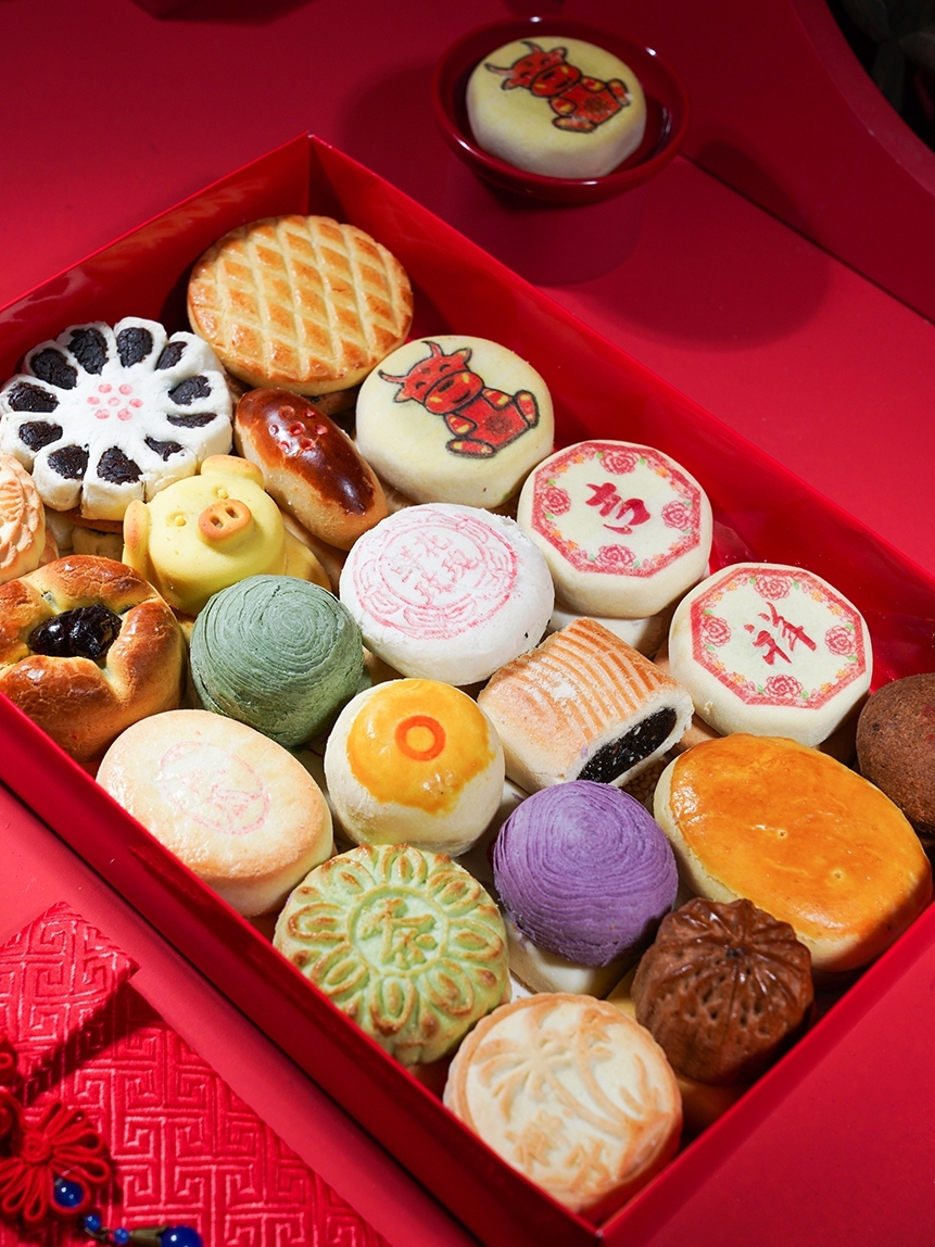 Authentic Beijing Sanhe Rice Xiangcun pastry gift box Beijing eight pieces of traditional handmade pastries and snacks specialty holiday gift box