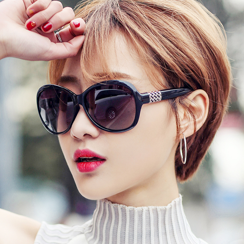 2022 new ladies sunglasses round face Classic style glasses anti UV mesh red large frame elegant sunglasses