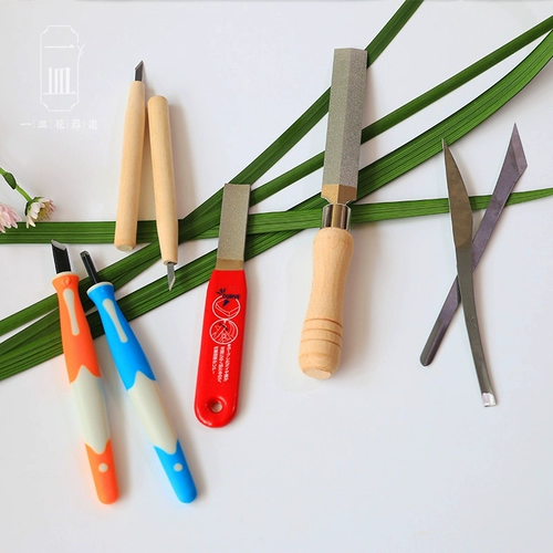 Движущий нож 仙 Нарцискую скульптурное нож, тонкий треугольный бриллиант изогнутый сдвиг