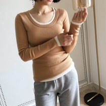 The upgraded version of the town shop came the cashmere pit U-collar the bottom is thin and warm to play and stack through the commute 0922A1