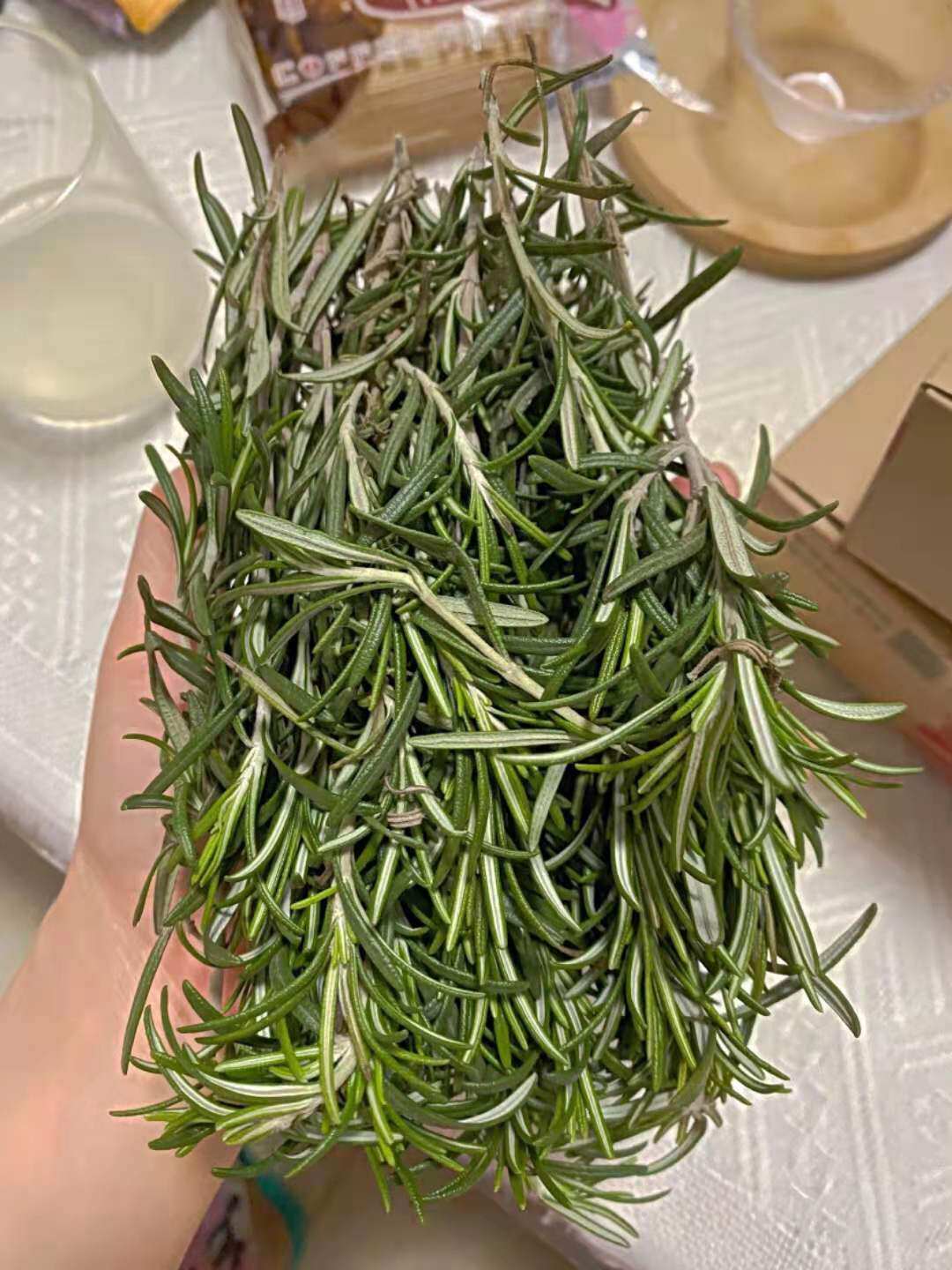 Fresh rosemary spice 250g Beijing Tianjin Hebei 68 Shunfeng Beijing to the eve of development