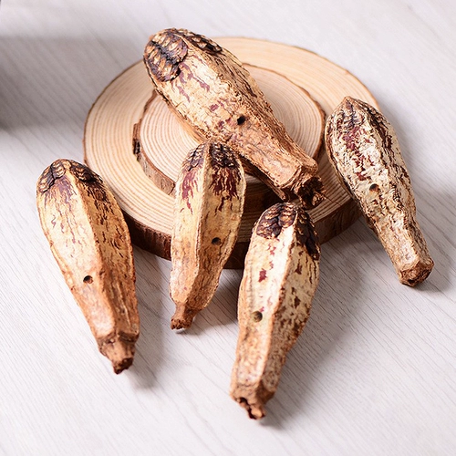 Кафе желе сухой, он приказал попугаю укусить игрушечные фрукты и кусочки фруктов DIY птицы, чтобы найти пищевые материалы