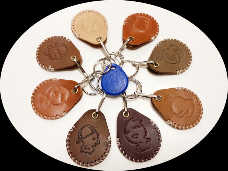 Leather processing custom residential building gate ID electronic lock key anti - breaking anti - riot leather jacket No. 2 access card