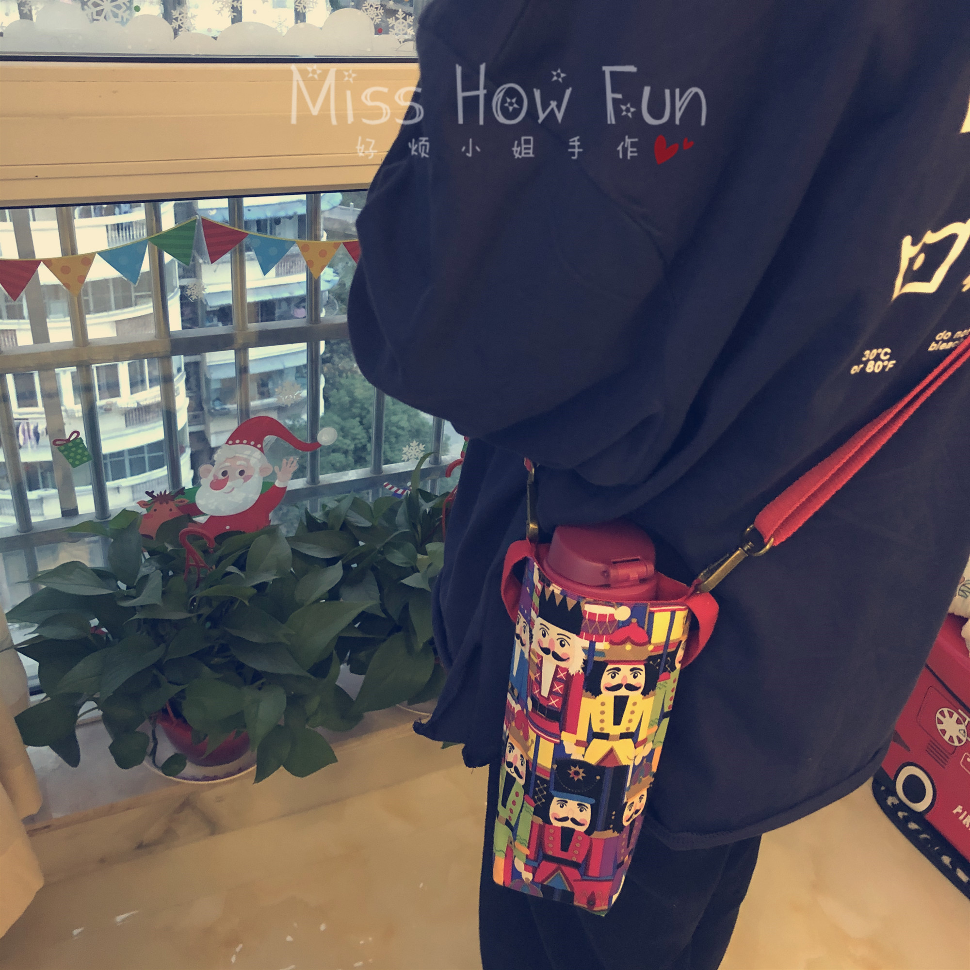 Water cup tote bag Protective cover Thermos cup cover Teacup cover Kettle bag can be diagonally across the scratch-proof Mickey Mouse Shiba Inu hand-made