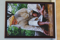 Great portrait of Saguru solid wood like frame (49x33 8cm)