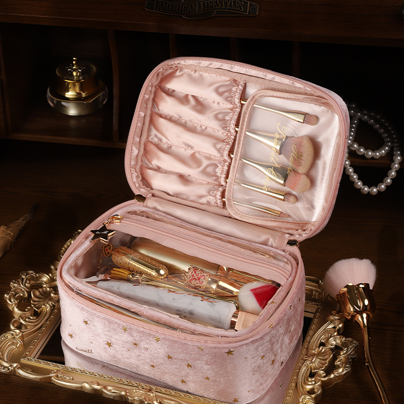 Cosmetic bag women portable large capacity large 2021 new premium velvet travel Net red cosmetics storage bag