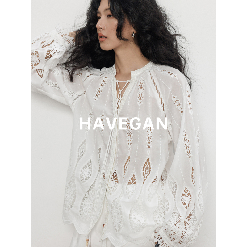 Havegan/Summer V-Neck Design Hollow-Out Shirt for Women, Vacation Style, Relaxed and High-End Top
