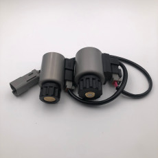 Погрузчики 挖掘机配件 小1松wa320 wa380装载机 电磁阀线圈uc4020757708