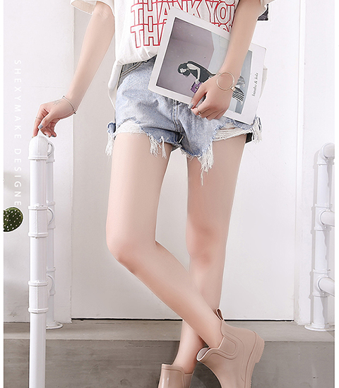 Giày mùa thu và mùa đông mưa phụ nữ cộng với nhung ấm ngắn ống chống nước giày đế thấp để giúp giày nước không thấm nước giày công sở nhà bếp nữ đi mưa giày đi mưa bitis