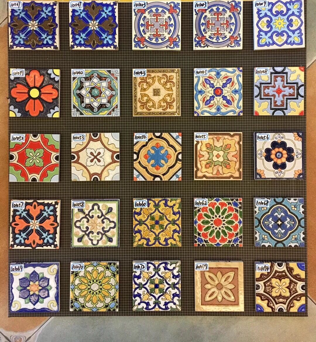 Glossy matt microcrystalline surface small flower decoration accessories Mediterranean style kitchen and dining room wall and ground