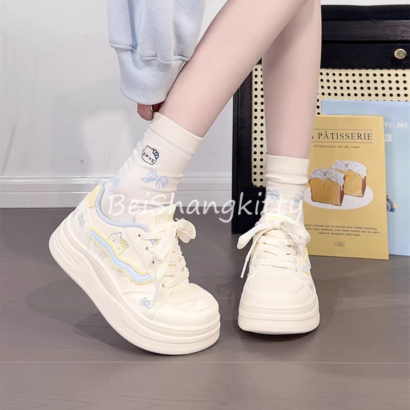 Fresh and Simple Hello Kitty Embroidered Lace-Up Chunky Sneakers for Women, Thick-Soled Sports Shoes, New Campus Casual Style Fresh and Simple Hello Kitty Embroidered Lace-Up Chunky Sneakers for Women, Thick-Soled Sports Shoes, New Campus Casual Style