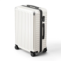 Прочная молния 𫔀 в стиле бело-черная.