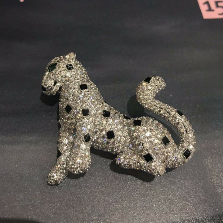Nghề nghiệp Ama Shite 2018 mới da báo hoa trâm đồng dát zircon hoang dã pin tinh thể phù hợp với nữ trang huy hiệu cài balo