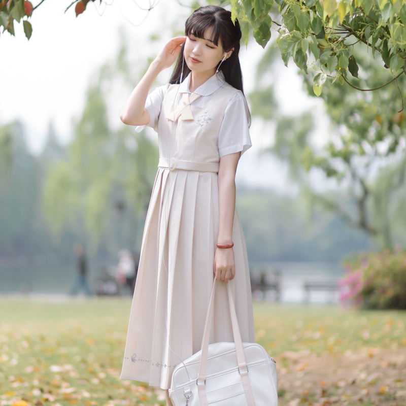 Chuandai Time: Study Travel Mid-Length Pleated Vest Skirt College Style Solid Color Embroidered Long Skirt