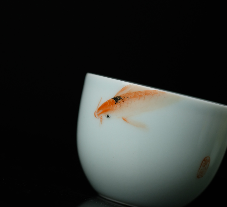 Offered home - cooked artists in hand - made pastel carp glass sample tea cup of jingdezhen ceramic cups tea by hand