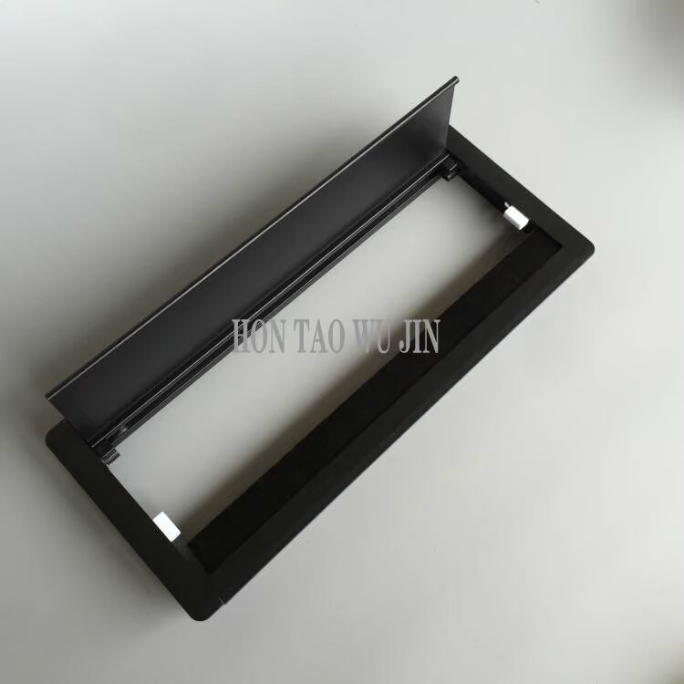 Bàn chải nhôm hộp bàn chải máy tính văn phòng hội nghị bàn cáp máng dòng hộp ổ cắm hộp đường lỗ - Bàn bàn máy tính thông minh