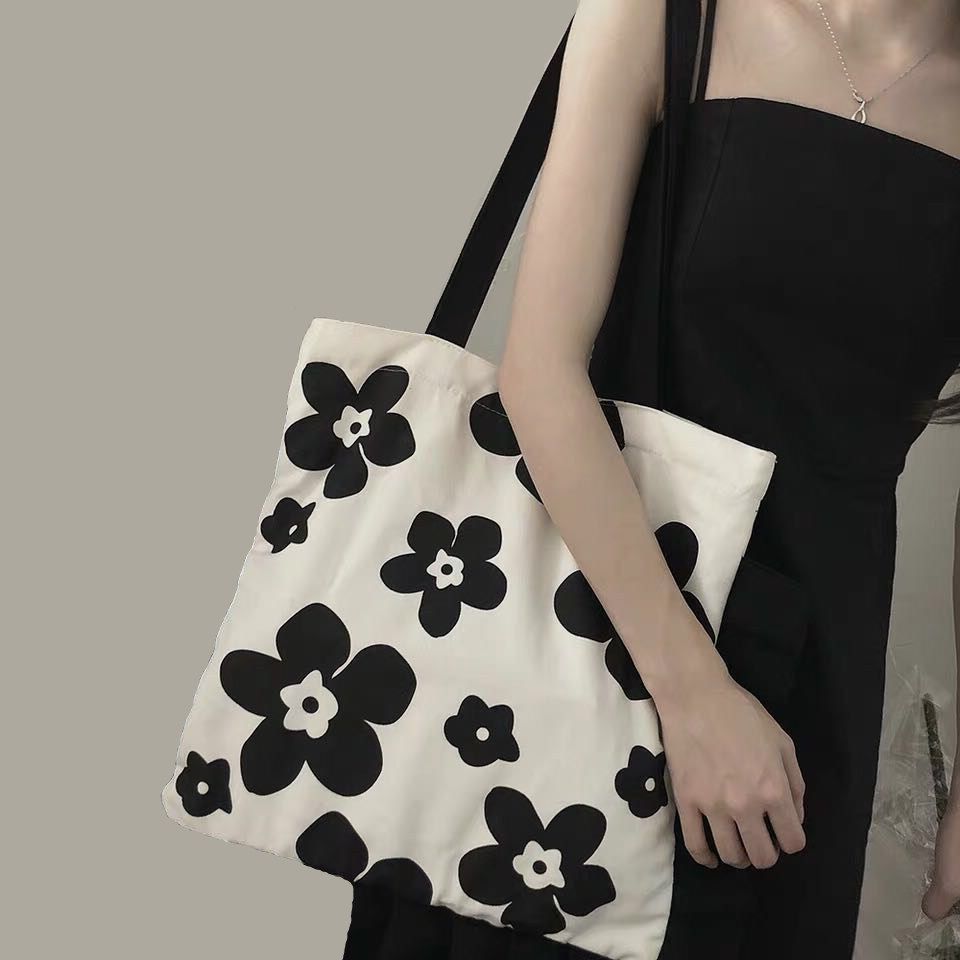 Summer Han prints in plain white chic chic flowers female students fashion 100 lap single shoulder bag large capacity shopping bag