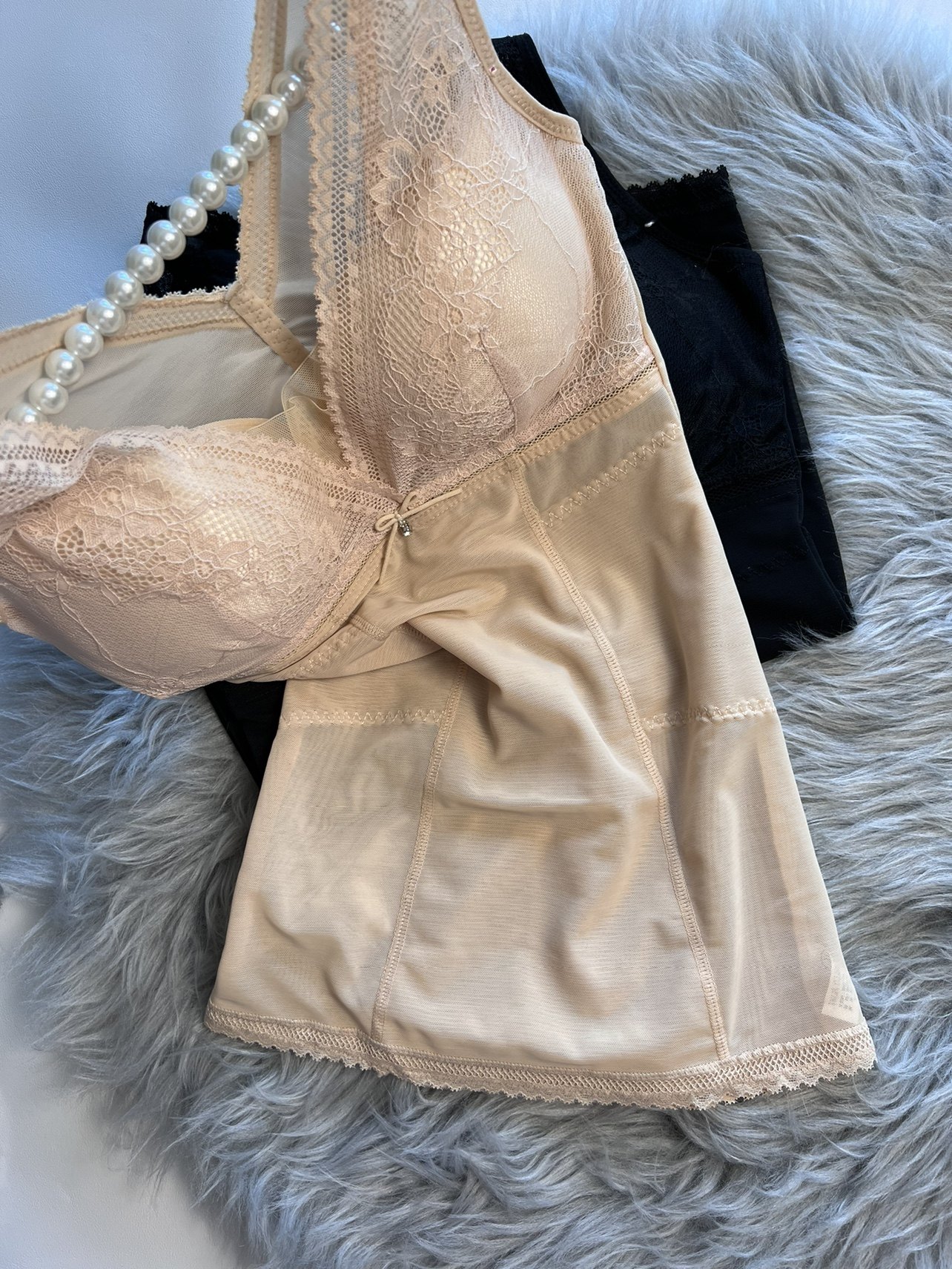 Korean version tight with strong pressure to collect plastic body clothes without steel ring to gather auxiliary milk postpartum American body Four Seasons bra vest-Taobao