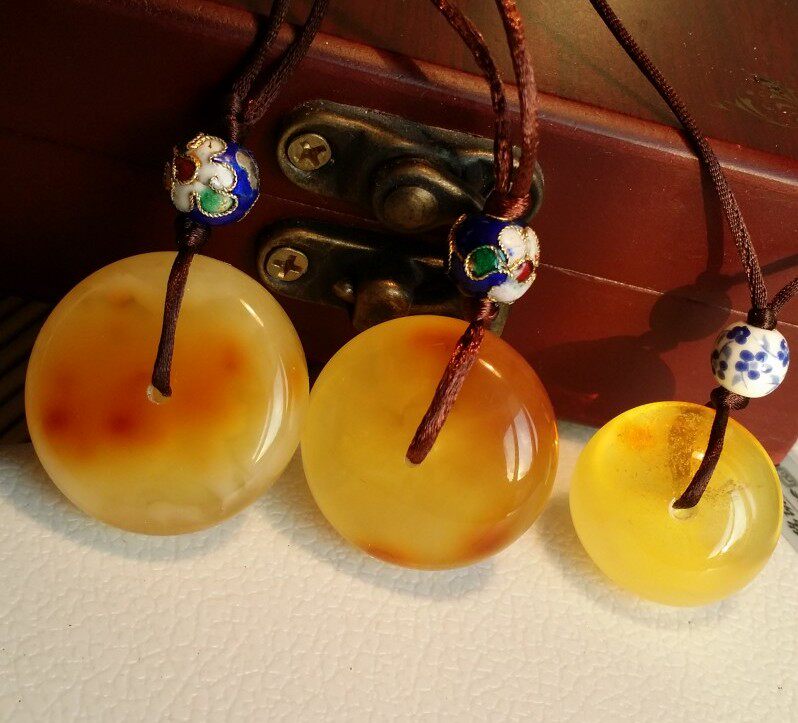 Natural amber wax raw stone hand polished pittle button cake barrel ball ball necklace