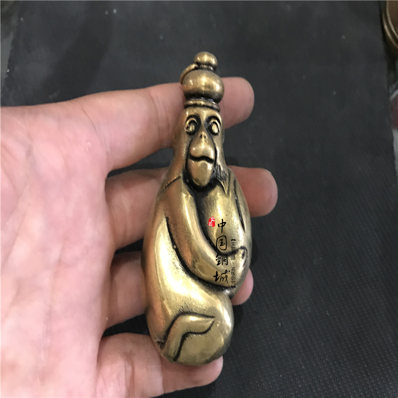 Antique miscellaneous mini creative folk features pure copper retro old goods snuff bottle decorative ornaments collection high-end