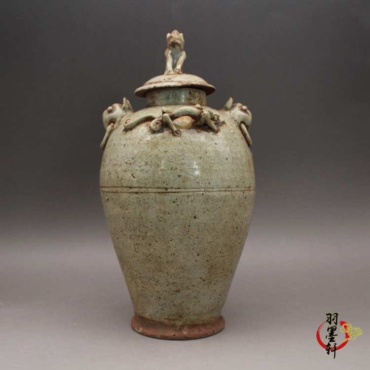 Northern Song Dynasty Longquan kiln grey celadon glaze kneaded carved dragon pattern lidded jar Antique antique ceramics collection antique porcelain ornaments