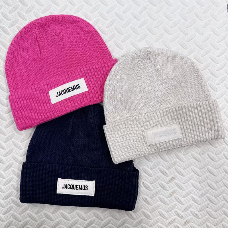 Jacquemus New Autumn and Winter Wool Knit Hat for Men and Women, Outdoor Warm Embroidered Beanie, Cold Weather Hat That Makes the Face Look Smaller