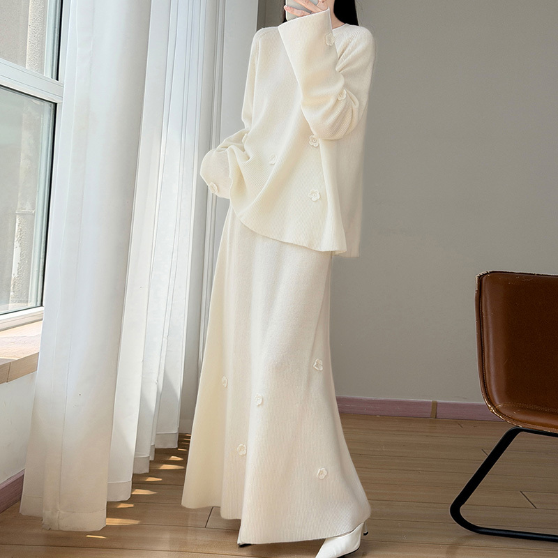 Three-Dimensional Handmade Crochet 100% Pure Wool Knitwear Set for Women, Pullover Sweater and Mid-Length Skirt Two-Piece Set Three-Dimensional Handmade Crochet 100% Pure Wool Knitwear Set for Women, Pullover Sweater and Mid-Length Skirt Two-Piece Set
