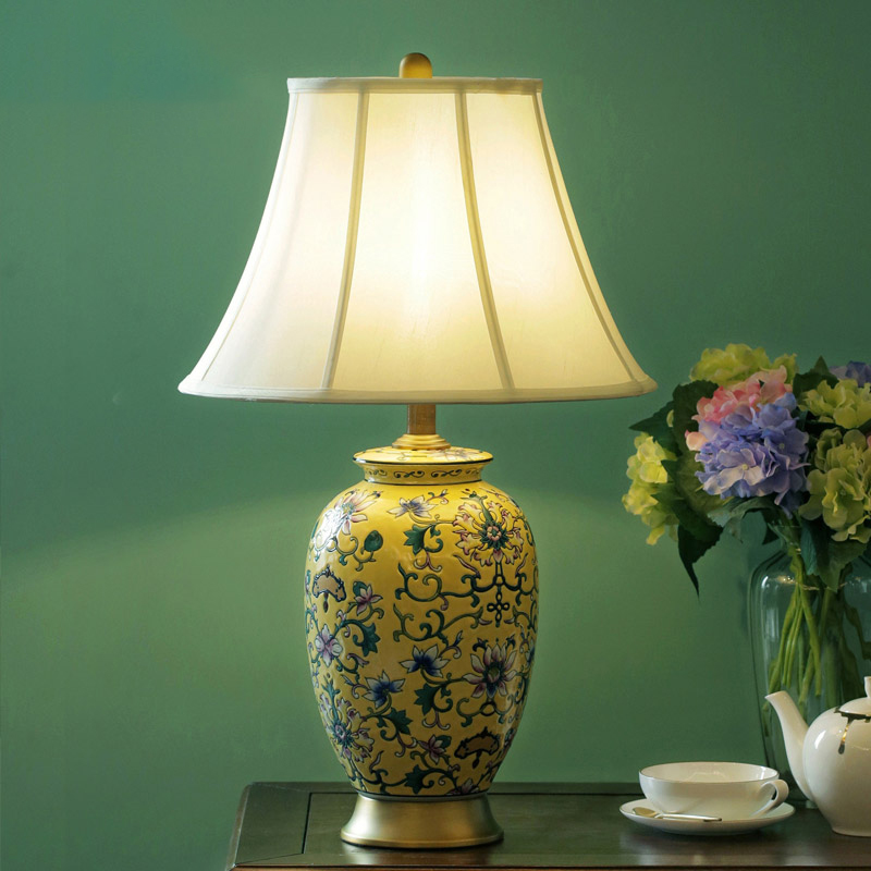 Vandinburg Chinese table lamp bedroom bed head lamp villa atmospheric ceramic lavish full copper living room table lamp Old Shanghai