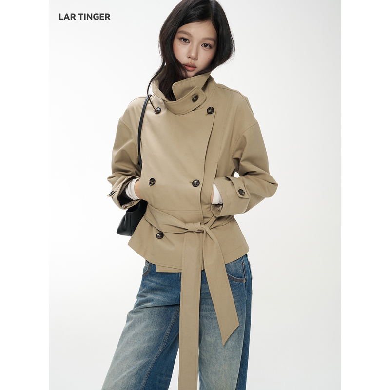 Lar Tinger2026 Early Autumn Double-Breasted Short Trench Coat Jacket Lar Tinger2026 Early Autumn Double-Breasted Short Trench Coat Jacket
