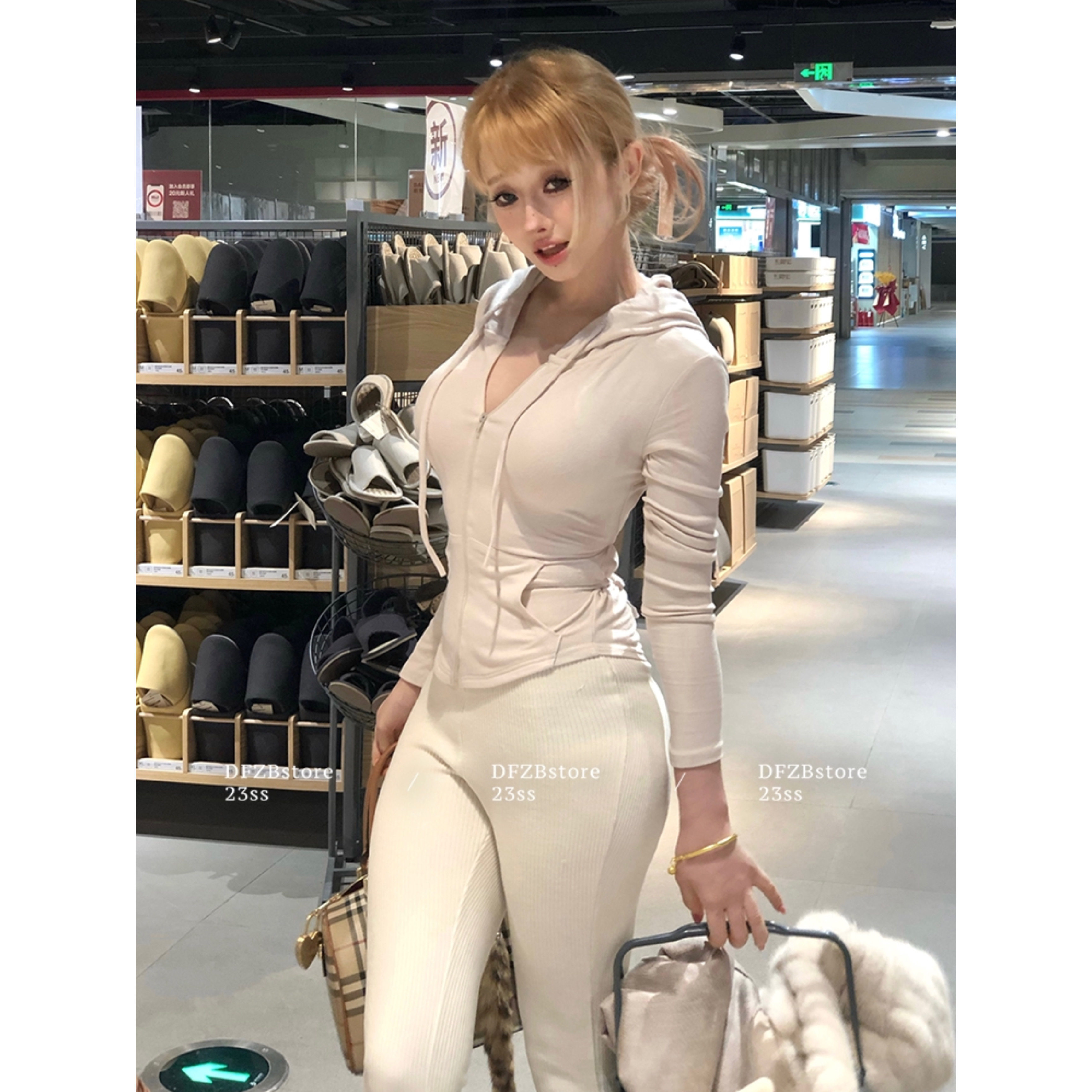 Боди/брюки dfzbstore 奶妻～奶敷敷连帽系带收腰显胸上衣&高v腰显瘦微喇裤