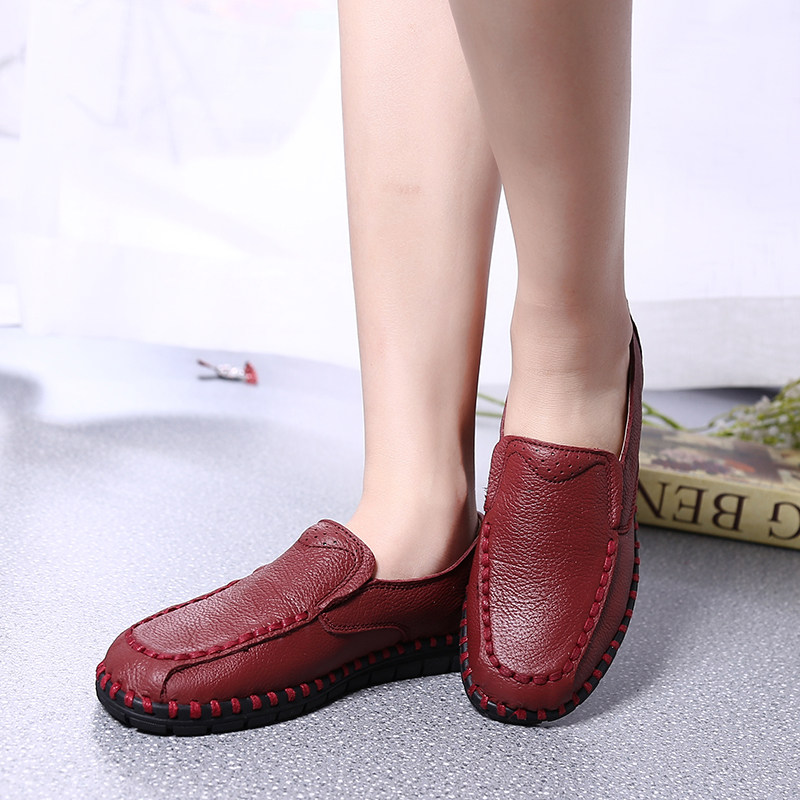 Spring and autumn cowhide leather mother shoes flat heel soft bottom non-slip middle-aged and elderly flat women's shoes casual leather shoes mother shoes