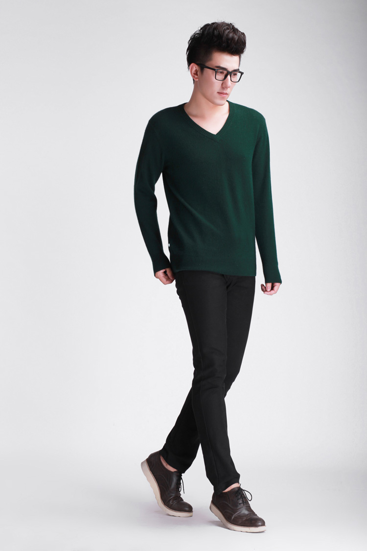 Mùa thu và mùa đông áo len cổ chữ V cho nam áo len cashmere đầu rắn màu lỏng lẻo chạm đáy áo len rộng kích thước dày áo len nam áo khoác nam cao cấp