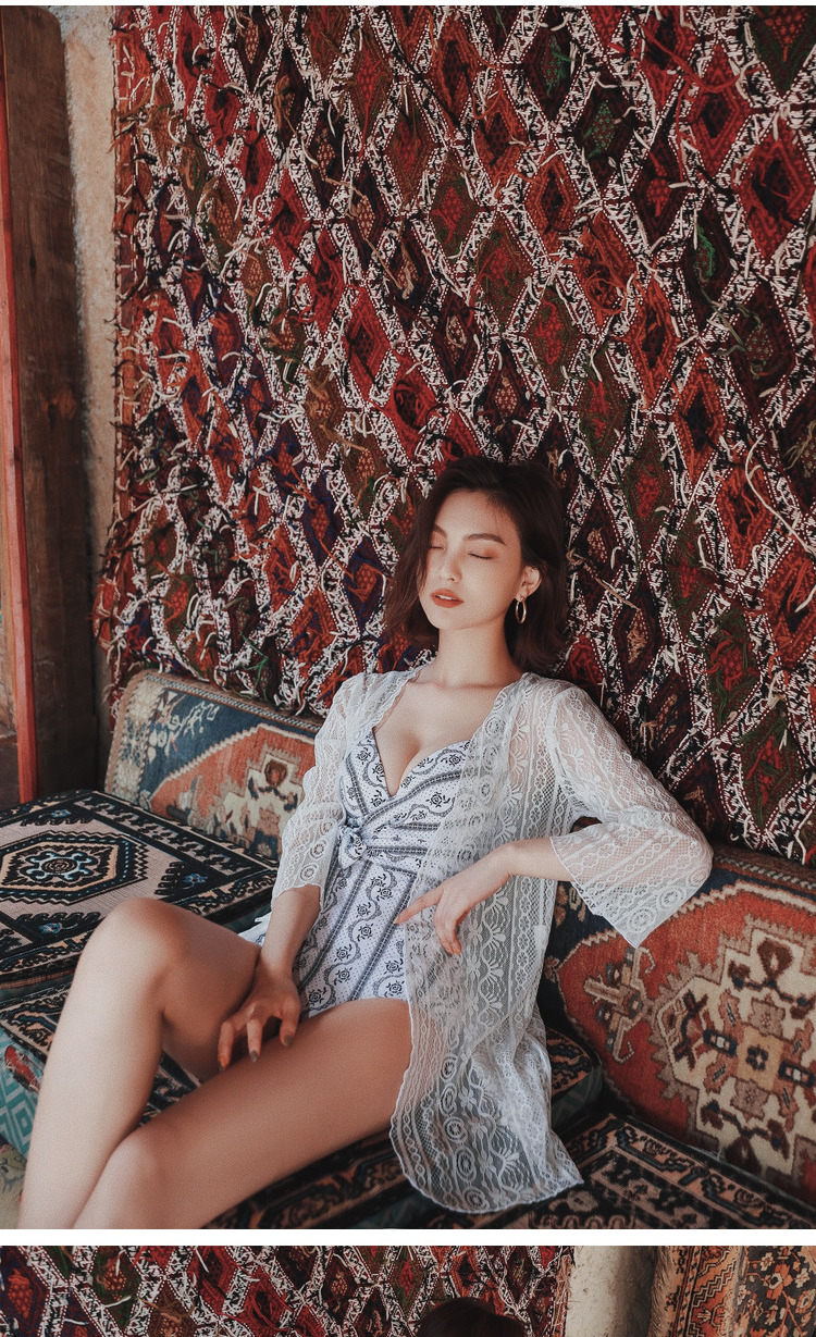 Áo tắm nữ Yimeishan hot hot 2018 mới mẫu lưới đỏ khoét bụng gợi cảm khoe ngực nhỏ thu hút quần áo bơi - Bộ đồ bơi One Piece đồ bơi liền thân cho bé gái