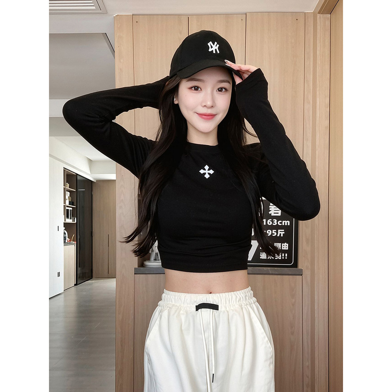 Slim-Fit Short T-Shirt with Long Sleeves, Revealing the Navel, High-Waisted, Versatile, Korean Style, Youthful and Alluring
