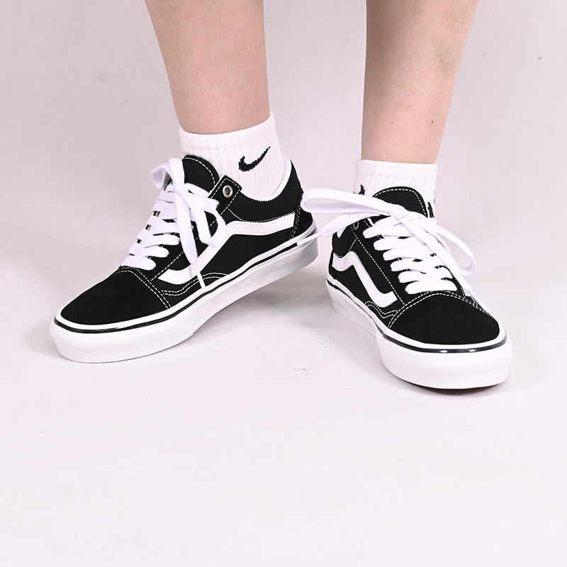 Vans Old Skool Skate Pro Classic Black and White Men's and Women's Skateboarding Shoes Vn0A5Fcby28 Vans Old Skool Skate Pro Classic Black and White Men's and Women's Skateboarding Shoes Vn0A5Fcby28