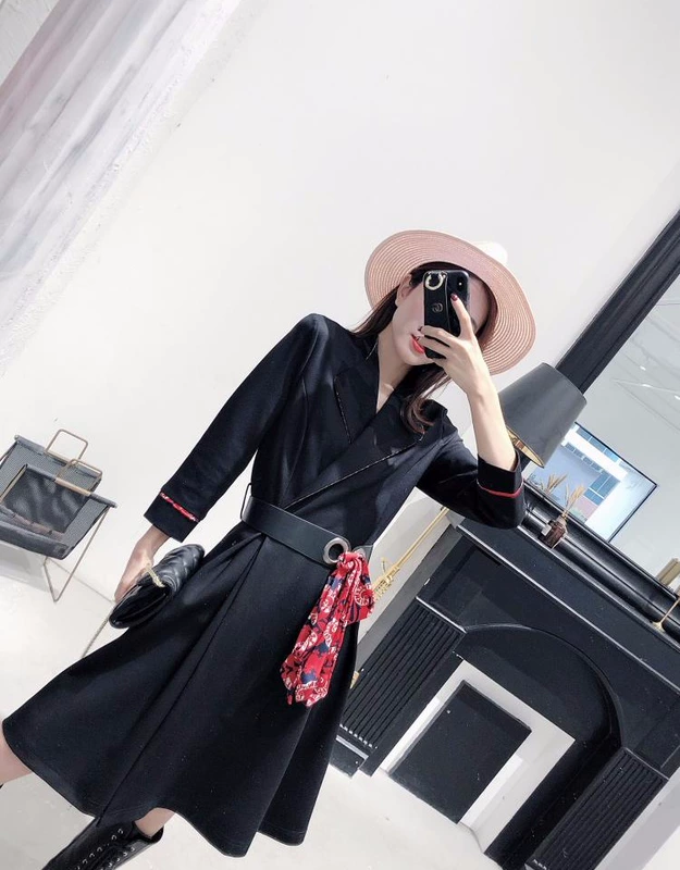 Mùa thu năm 2019 Mới Công nghiệp nặng Roman Khăn quàng bằng lụa thắt lưng thắt lưng - Sản phẩm HOT