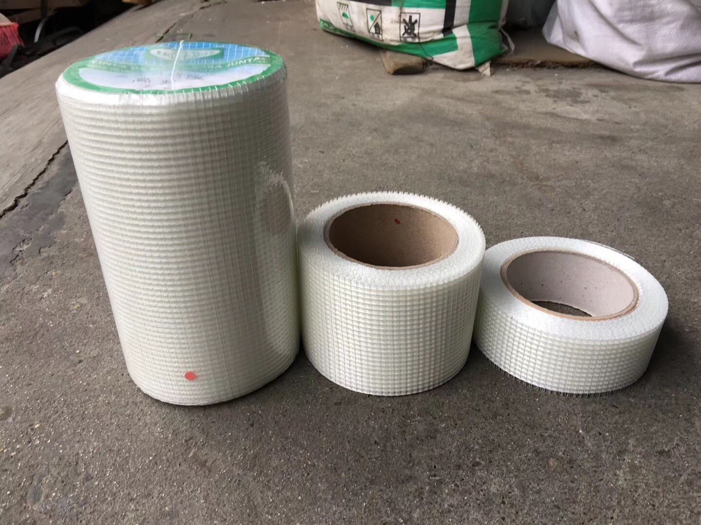 PH resistant new wheel hub repair Earth Large White Powder White Color Interior Exterior Wall Special Use Insert-Anti Pull Strap Mesh Cloth