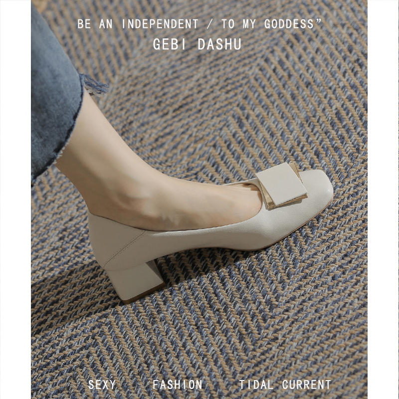 Sheepskin Chunky Heel Shoes for Women 2026 New Versatile Mother Shoes Mid-Heel Shallow Mouth Loafers Professional French High-Heeled Shoes Sheepskin Chunky Heel Shoes for Women 2026 New Versatile Mother Shoes Mid-Heel Shallow Mouth Loafers Professional French High-Heeled Shoes