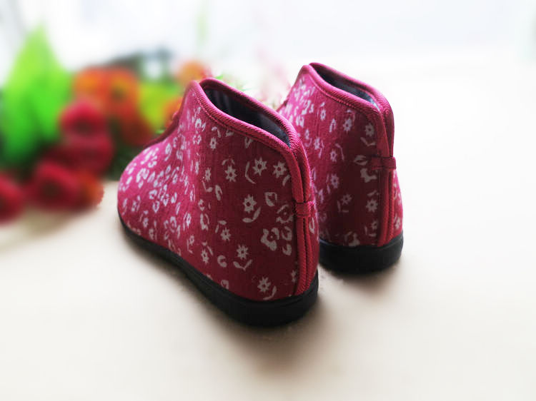 Bắc Kinh thu đông cao cổ để giúp đôi giày cotton nữ cộng với nhung trung niên cho mẹ mềm mại đế tròn đầu ấm chống trơn 2018 bốt mới giày converse nữ cổ thấp