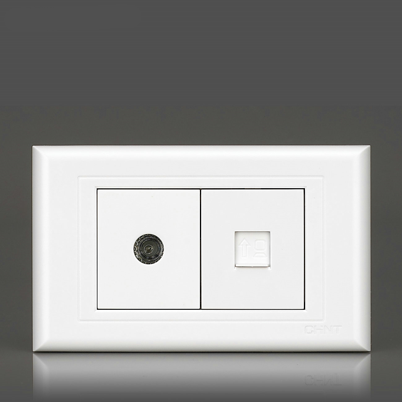 Positive Tee Switch Socket NEW5G 118 Type 2 TV Computer positive Tai wall switch socket panel