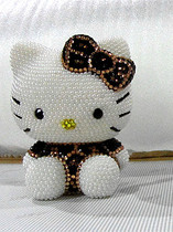 Sticking Diamond little flower cat cartoon car ornaments BAO WEN cat piggy bank piggy cat Net Red Girl Girl