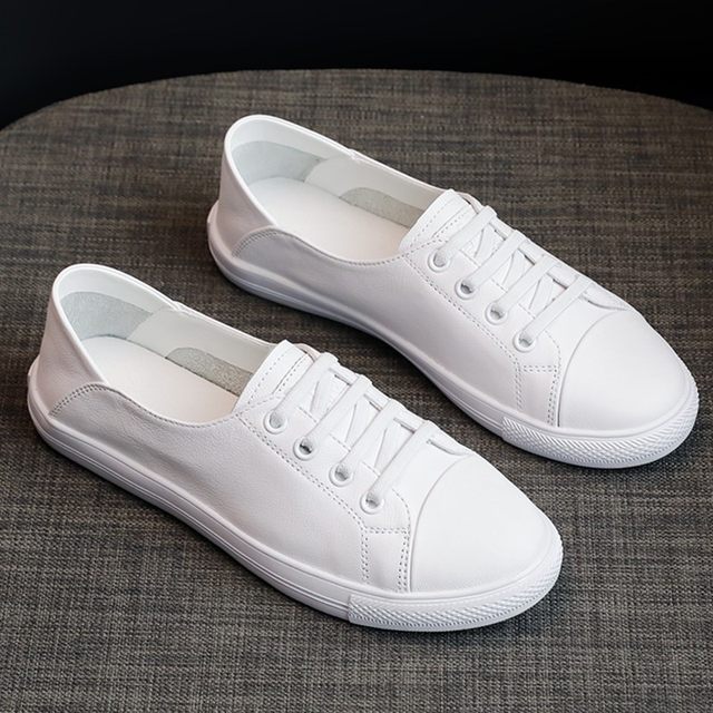 First-layer cowhide white shoes for women, 2024 new style, versatile for all seasons, Korean style travel lazy shoes, lightweight single shoes