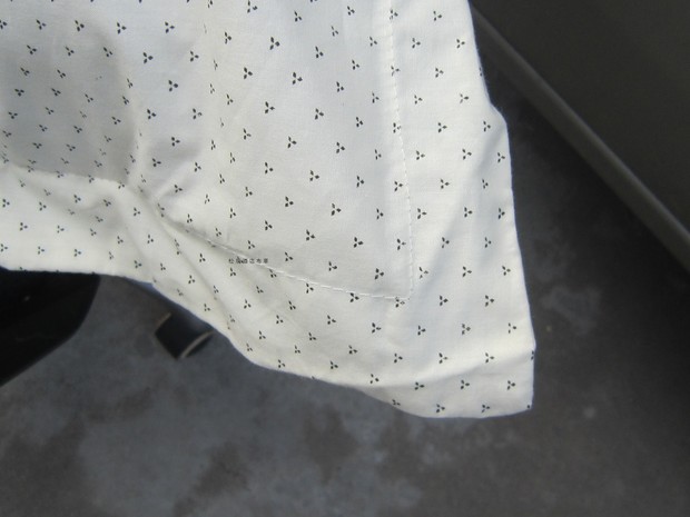 Khách sạn khách sạn khách sạn gối trắng nhà sản xuất bộ đồ giường bằng vải cotton cotton cotton Mitsubishi hoa màu vàng gối bầu