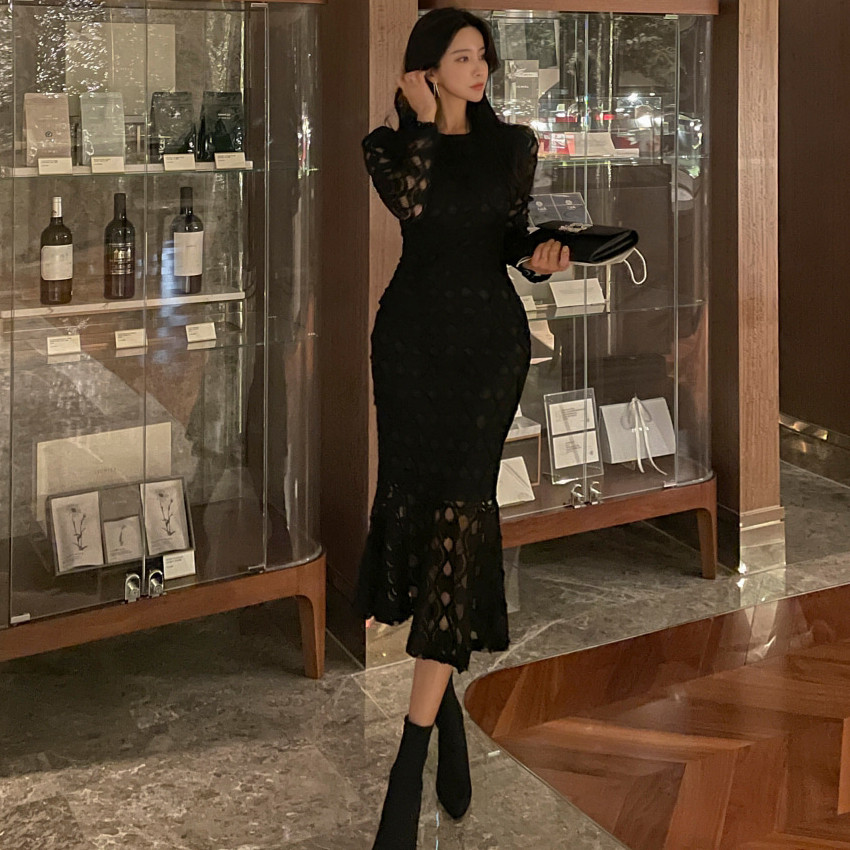 HChen Korea Direct Mail charming French romantic Holocaust big fish tail bag and lace long dress