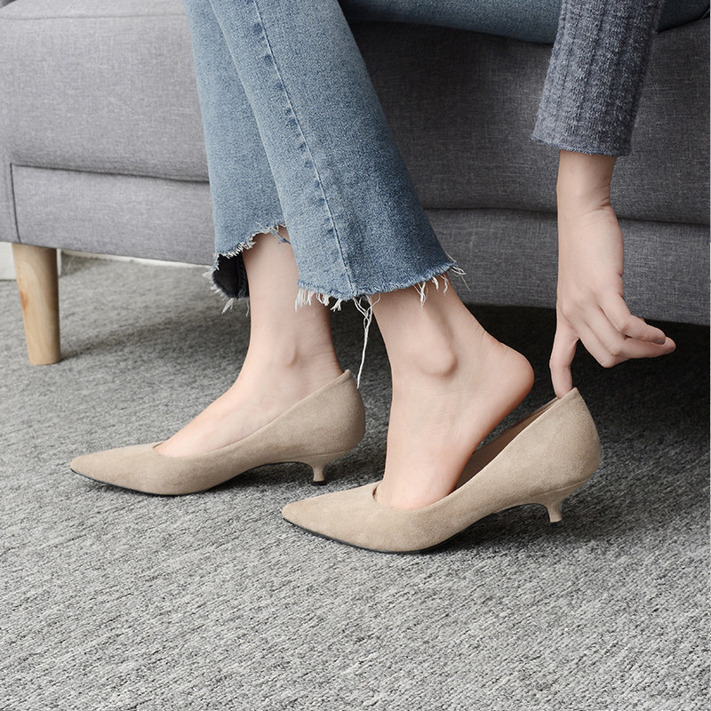Women's low-heeled single shoes, 2025 spring style, bridesmaid shoes, 3CM kitten heel work shoes, apricot stiletto heels.