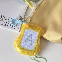 Два случайных маленьких малых брелок для покраски (замечательный цвет) без пружинного кольца