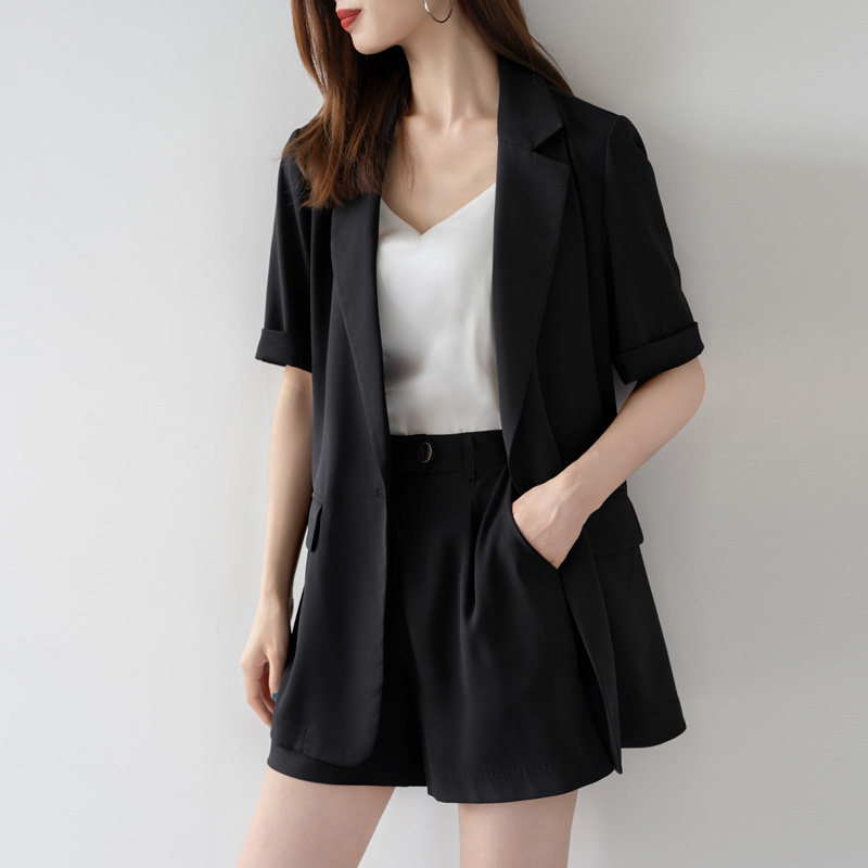 Black short-sleeved suit jacket women's summer thin temperament fashion casual professional small suit shorts suit summer