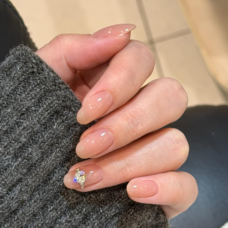 Nail's New Huanhuan Color Wedding Dress Nude Rhinestone Press-On Nails, Handmade with a High-End Feel, Brightening and Atmospheric Nail Art