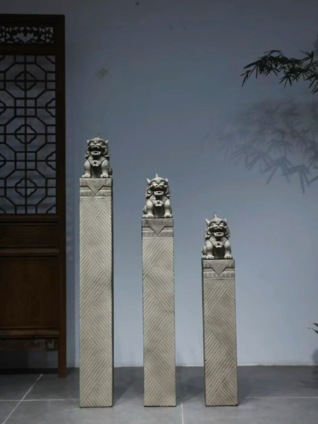 马车栓是古代拴系马匹的固定装置，新中式庭院常用仿石雕拴马桩作装饰 🐴 - 好物爆料 - 淘江湖