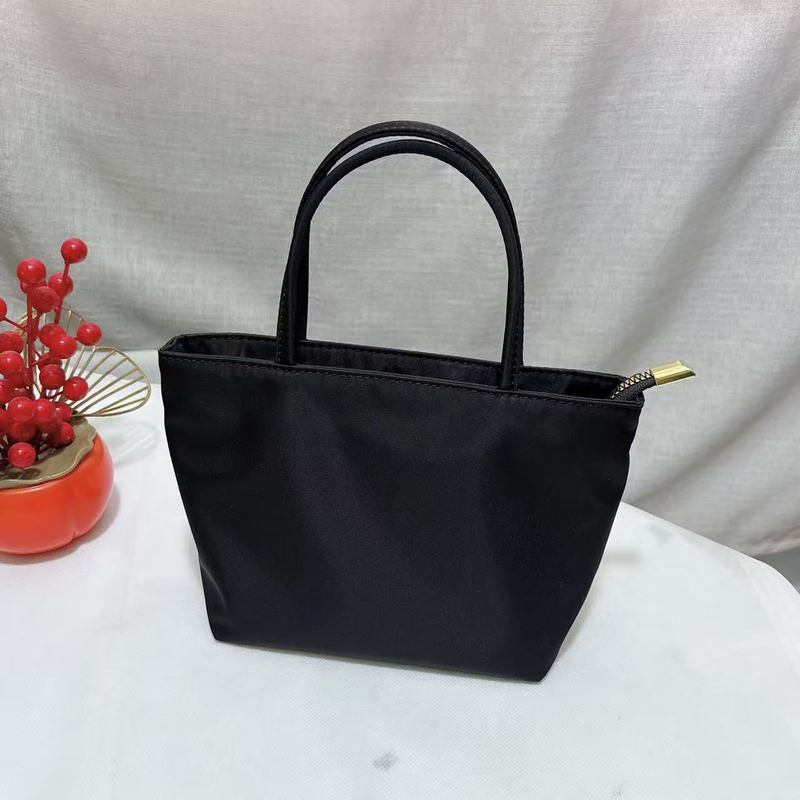 New Style Small Handbag for Women, Fashionable Mini Phone Bag, Waterproof and Cute, Versatile and Lightweight Oxford Cloth Handbag New Style Small Handbag for Women, Fashionable Mini Phone Bag, Waterproof and Cute, Versatile and Lightweight Oxford Cloth Handbag